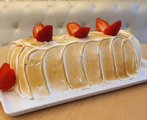 Rocambole de Morango 1,5KG